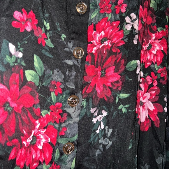 Torrid Black and Red Floral Blouse - Picture 3 of 7